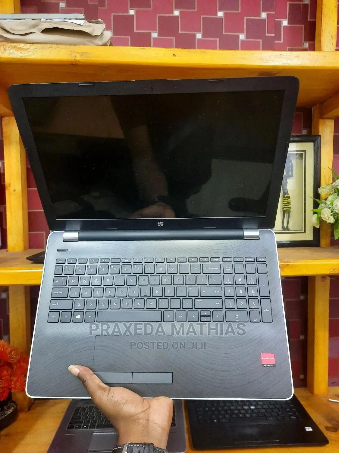 Laptop HP 250 G6 8GB AMD A10 HDD 500GB