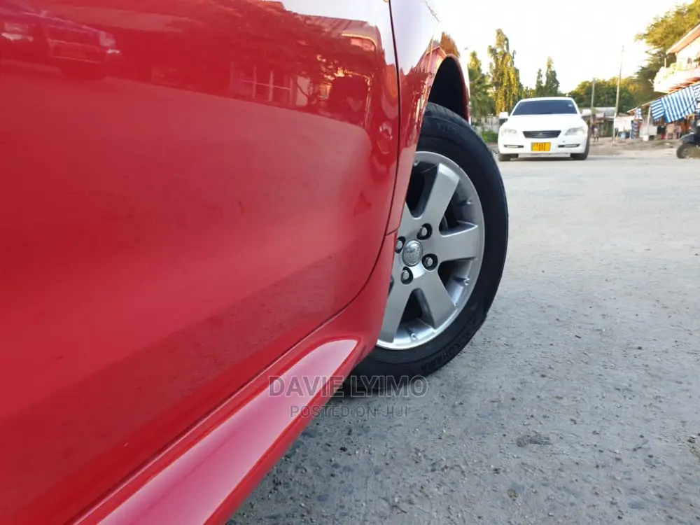 Toyota IST 2006 Red