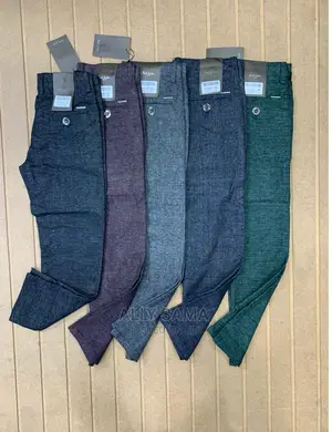 Staff Jeans