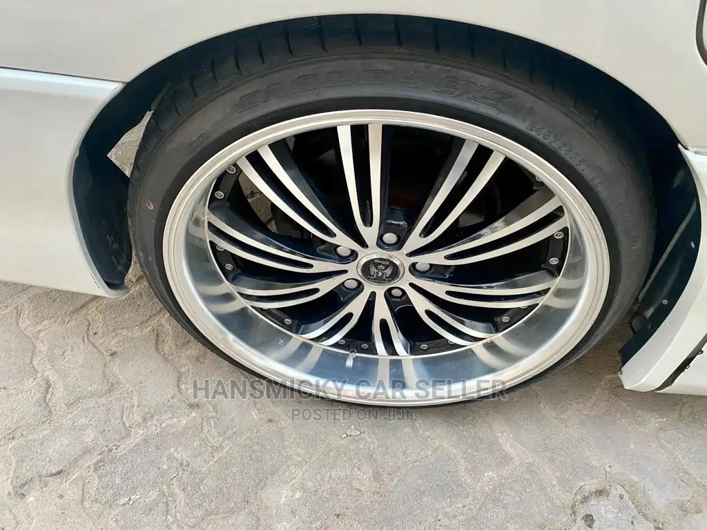 Toyota Alphard 2006 White