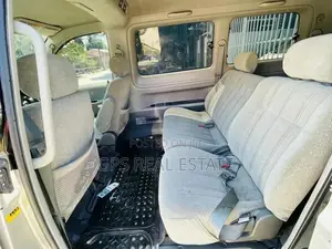 Toyota Noah 2003 Silver