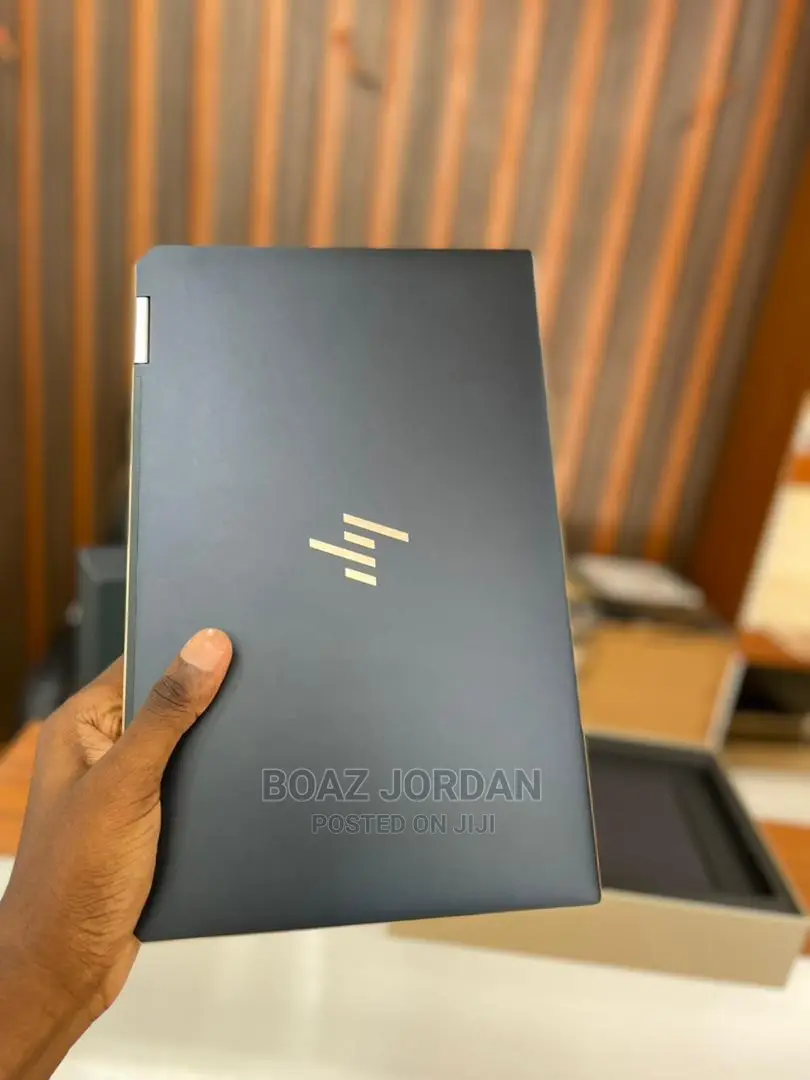 New Laptop HP Spectre Xt 15 8GB Nvidia SSD 512GB