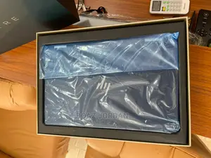 New Laptop HP Spectre Xt 15 8GB Nvidia SSD 512GB
