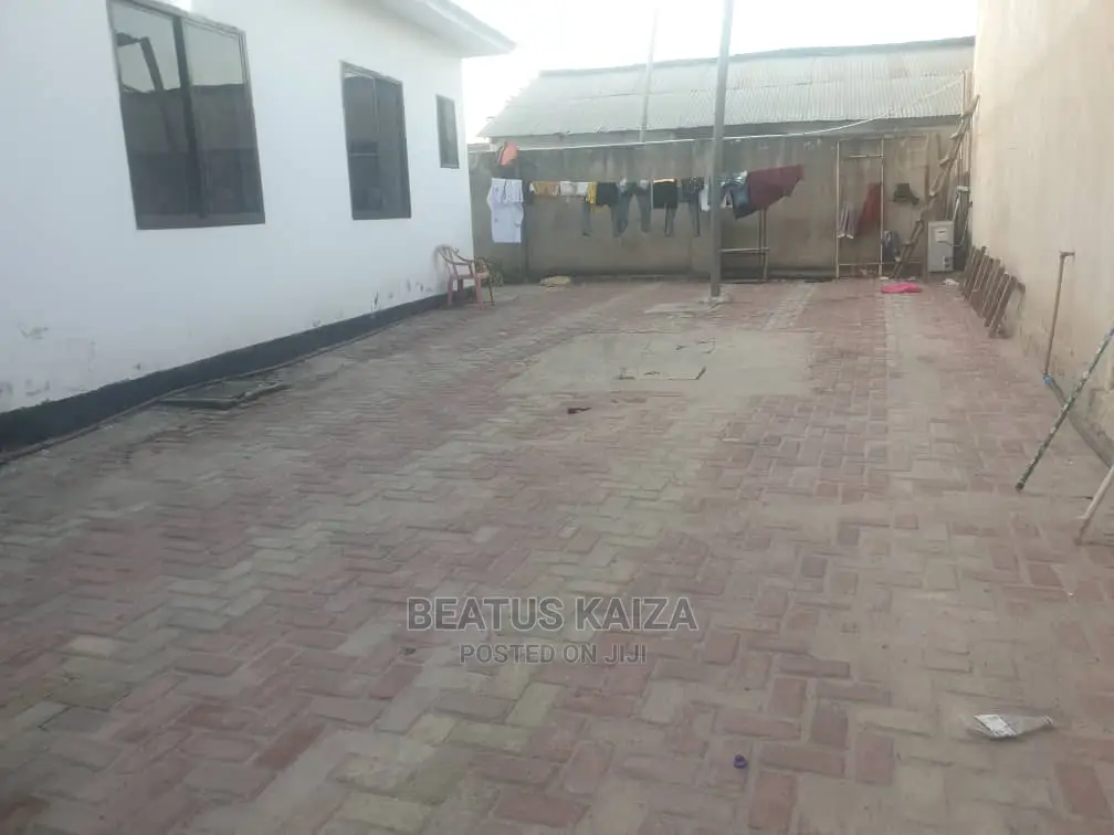 1bdrm Apartment in Kinondoni Mkwajuni for Rent