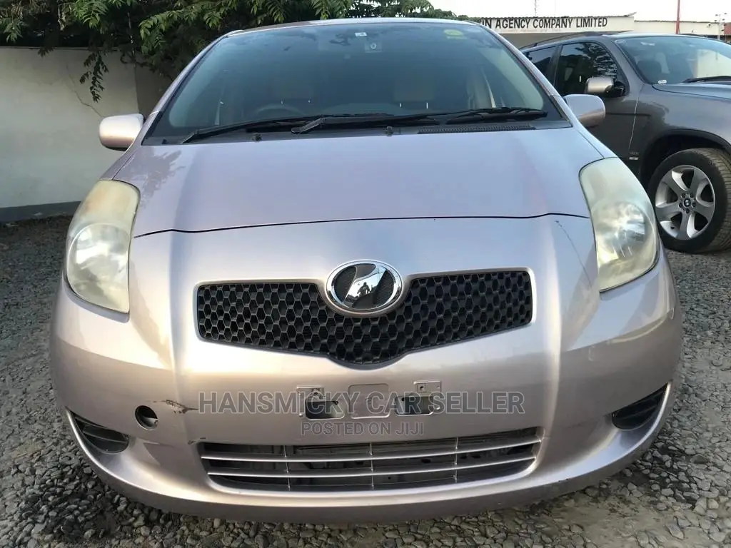 Toyota Vitz 2007 Pink