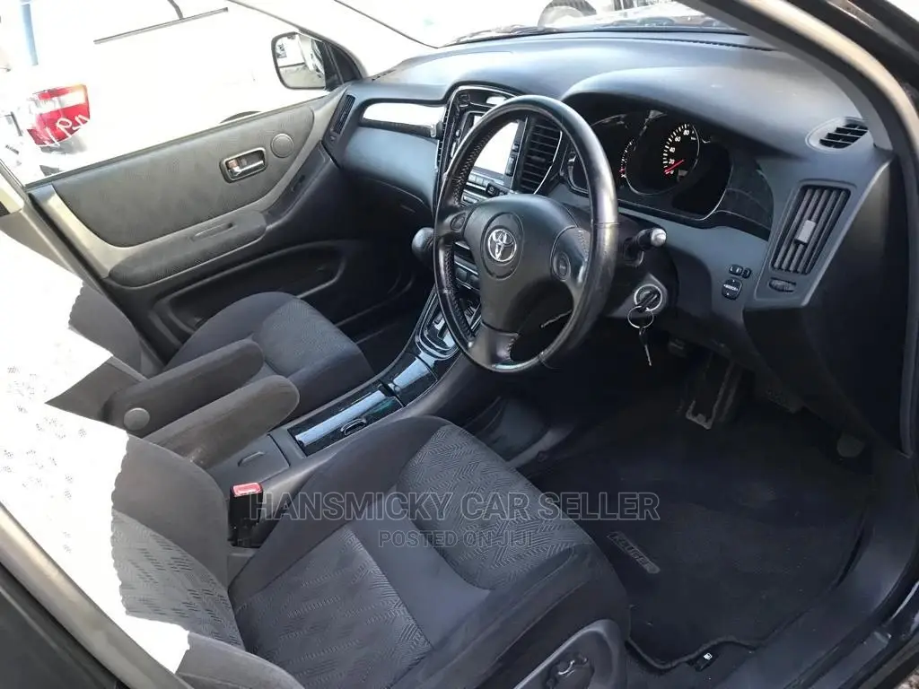 Toyota Kluger 2002 Black
