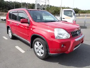 Nissan X-Trail 2010 Red
