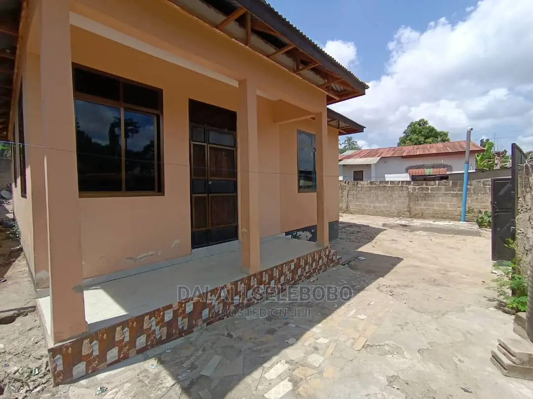 3bdrm Bungalow in Kimara Bucha for Rent