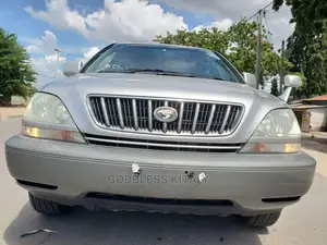 Toyota Harrier 2001 Silver