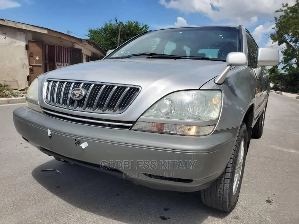 Toyota Harrier 2001 Silver