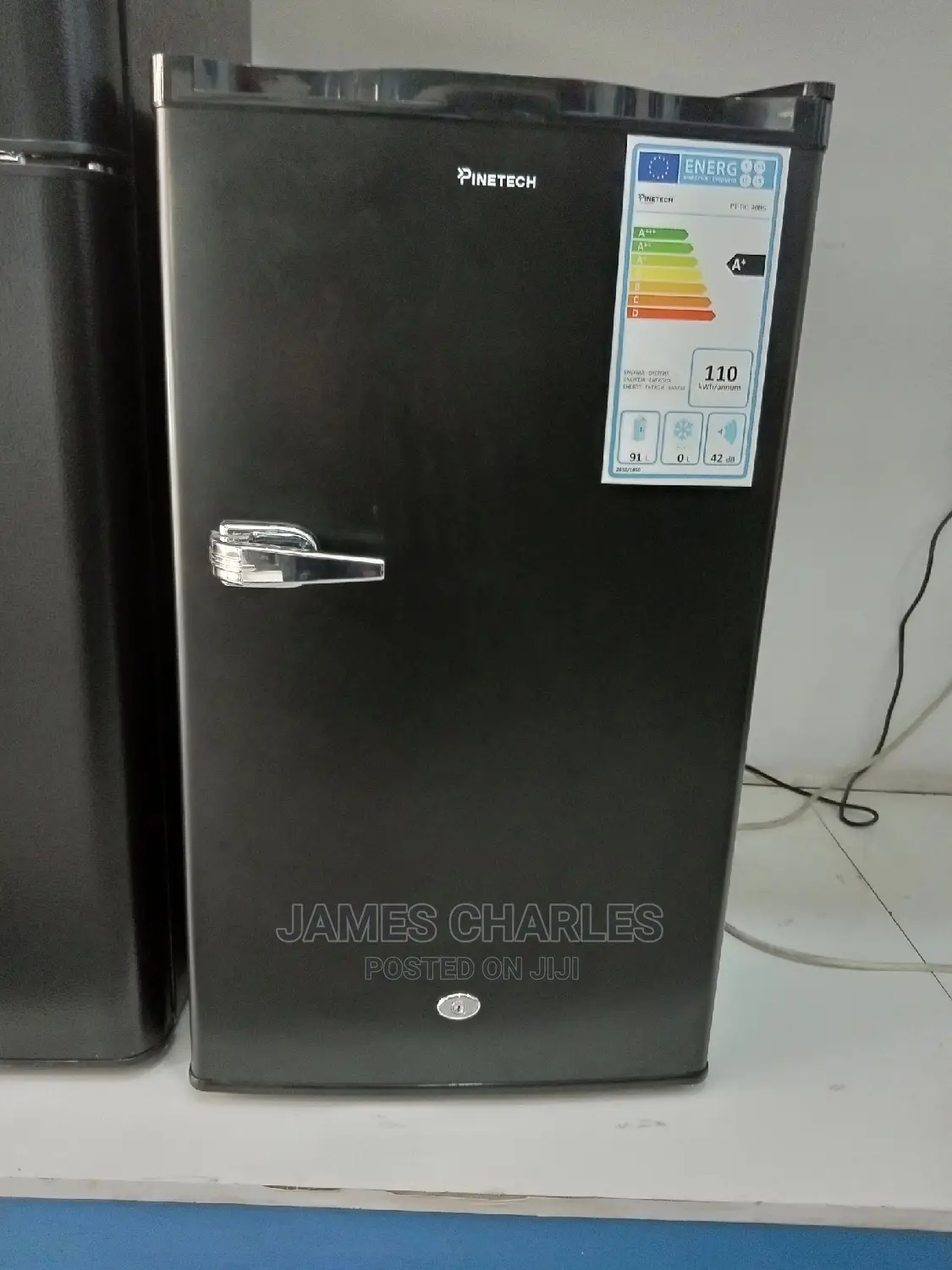 Single Pineetech Refrigerator