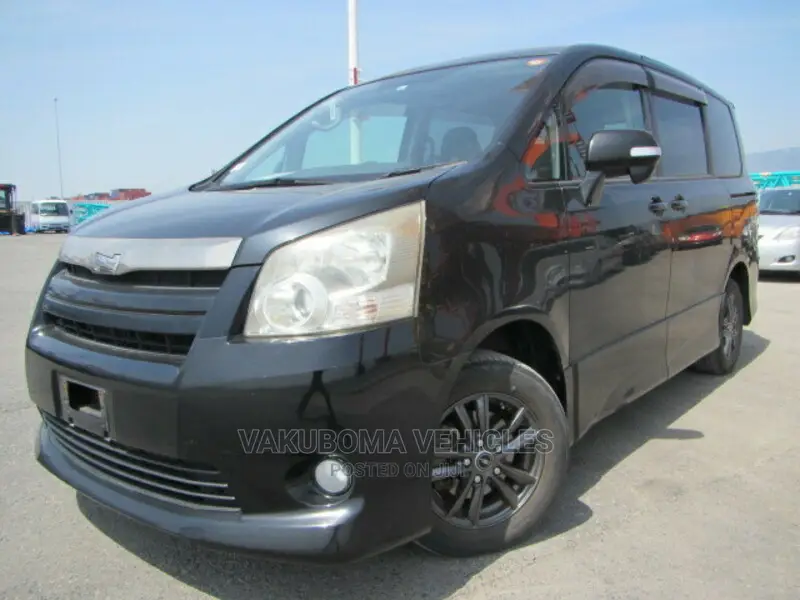 Toyota Noah 2007 Black