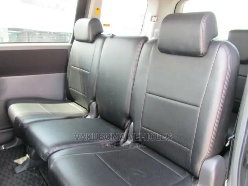 Toyota Noah 2007 Black