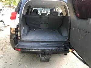 Toyota Land Cruiser Prado 2011 Gray
