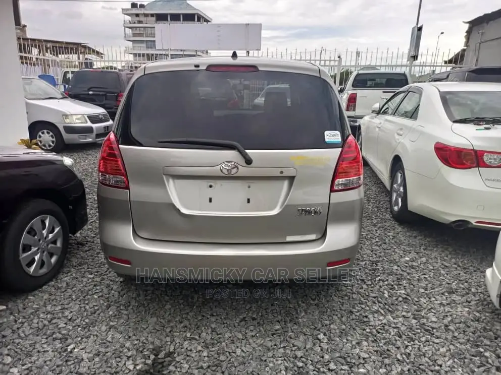 Toyota Corolla Spacio 2002 Beige
