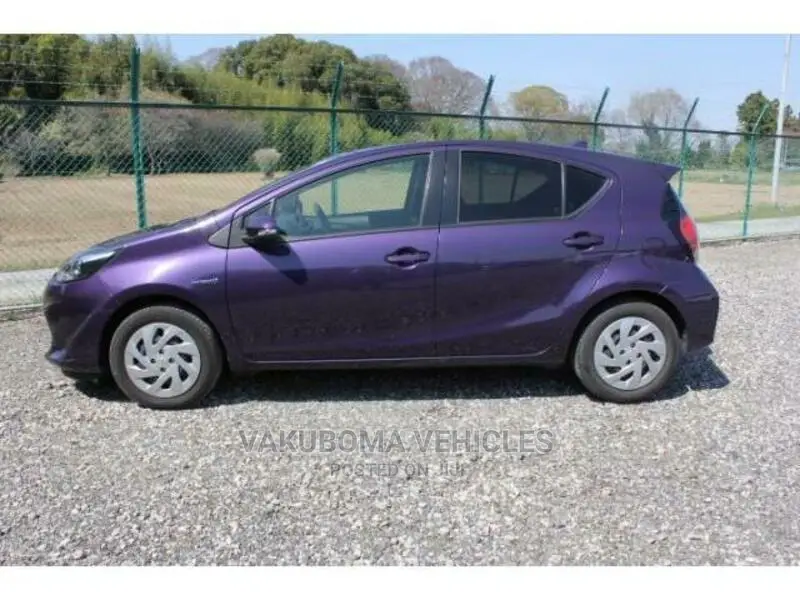 Toyota Aqua 2018 Purple