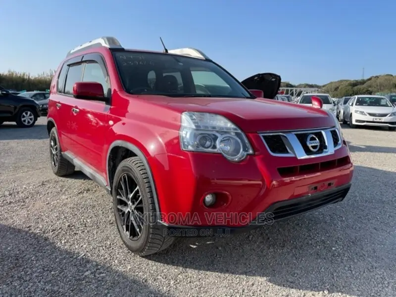 Nissan X-Trail 2012 Red