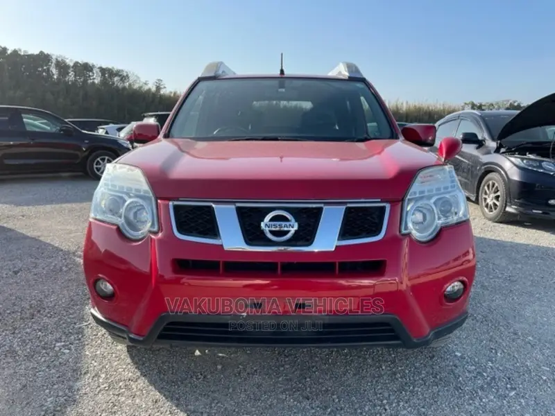 Nissan X-Trail 2012 Red