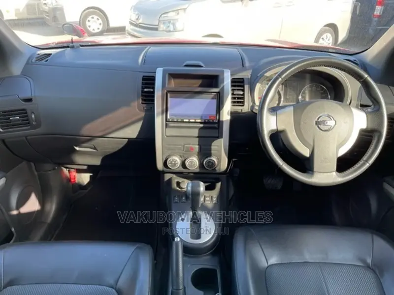 Nissan X-Trail 2012 Red