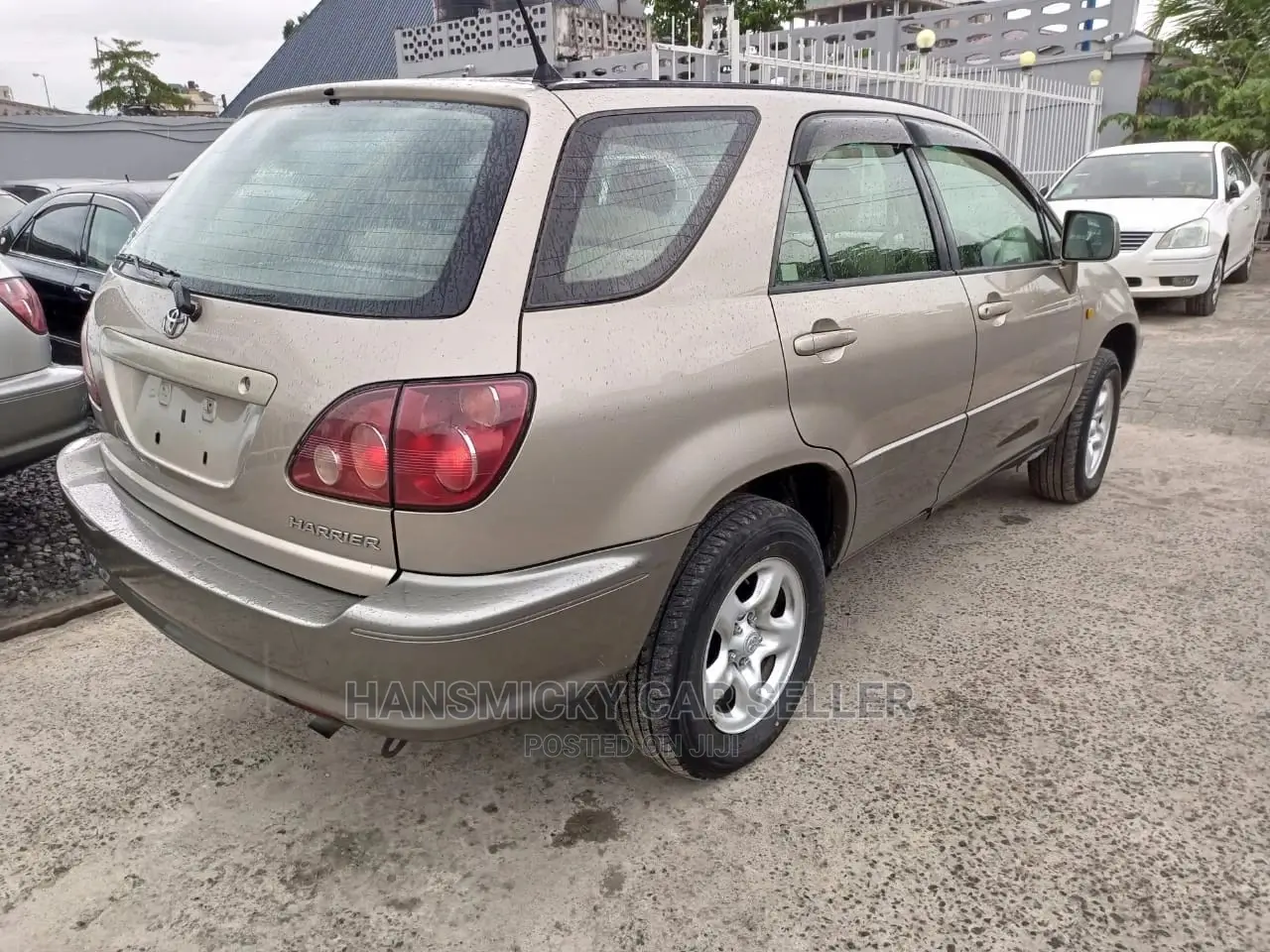 Toyota Harrier 1998 Beige