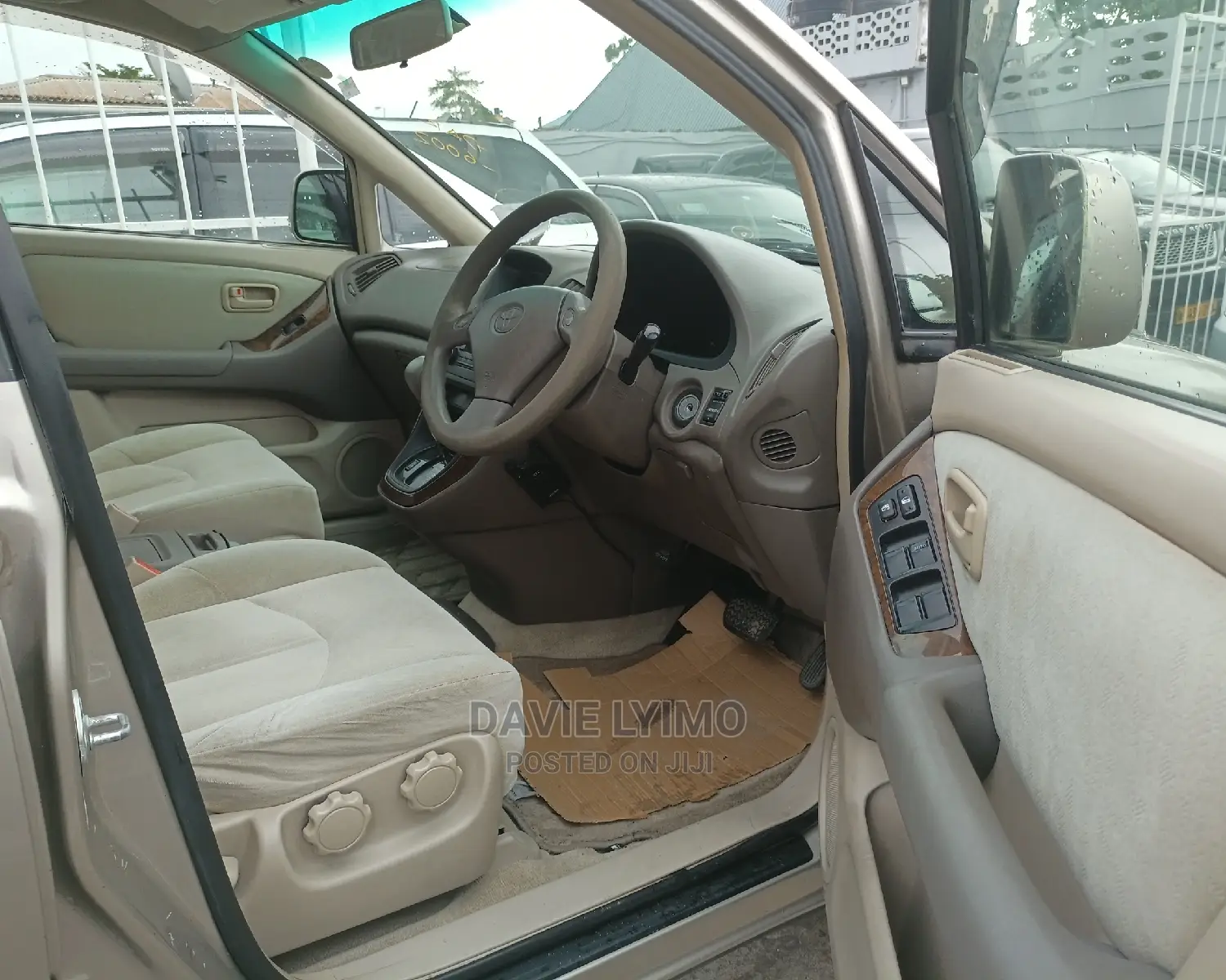 Toyota Harrier 1998 Beige