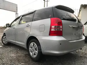 Toyota Wish 2004 Silver