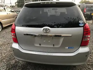 Toyota Wish 2004 Silver