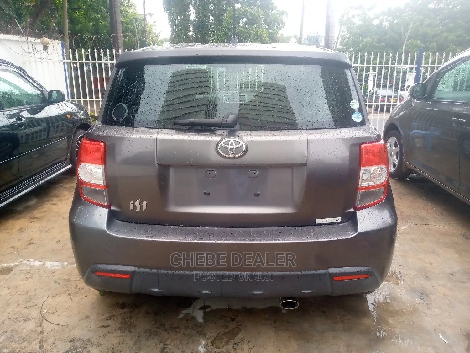 Toyota IST 2005 Gray