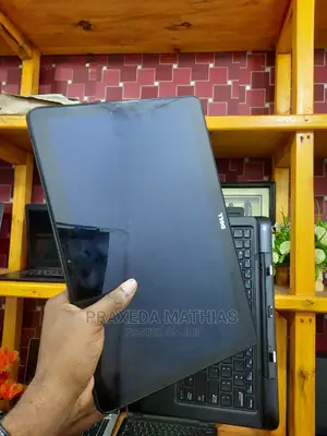 Laptop Dell Latitude 13 7350 8GB Intel Core M SSD 256GB