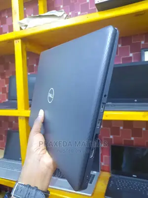 Laptop Dell Inspiron 14 3493 8GB Intel Core I5 HDD 1T