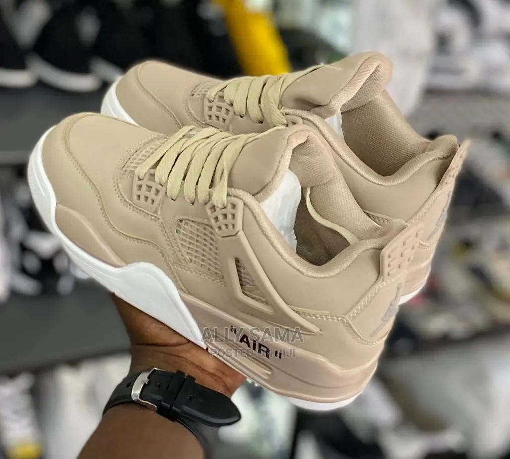 Air Jordan 4