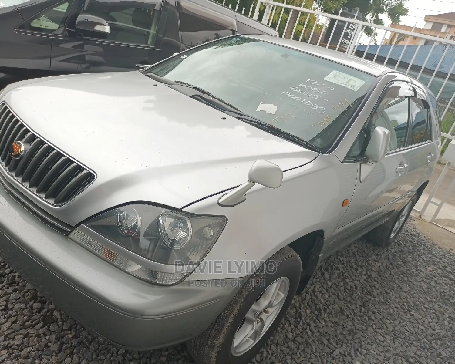 Toyota Harrier 1998 Silver
