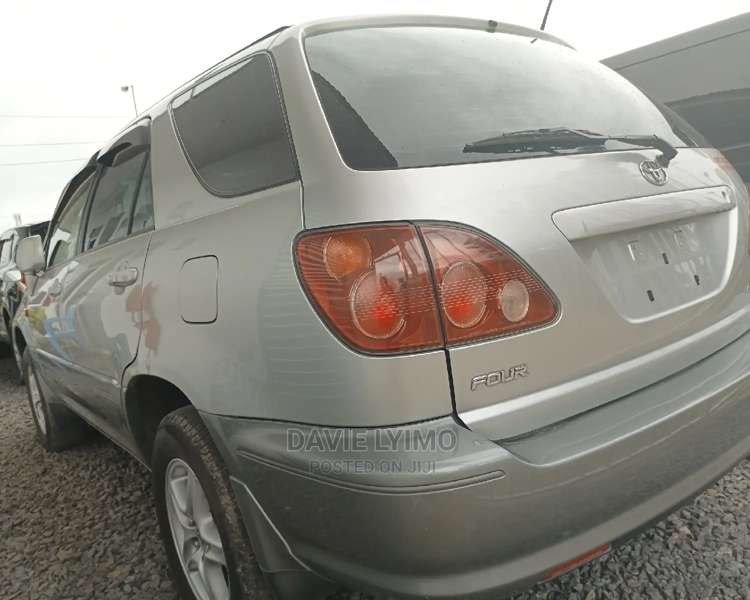 Toyota Harrier 1998 Silver