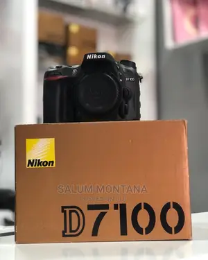 Nikon D7100 Only Body