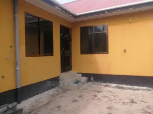 Guest House Na Hotel Inauzwa Iko Bagamoyo Mjini