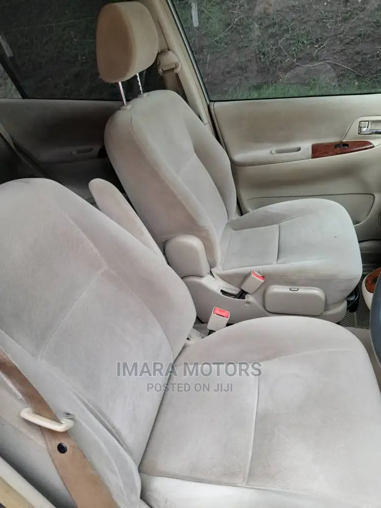 Toyota Corolla Spacio 2004 Silver
