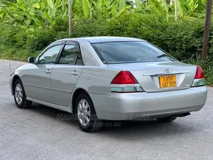 Toyota Mark II 2002 Silver
