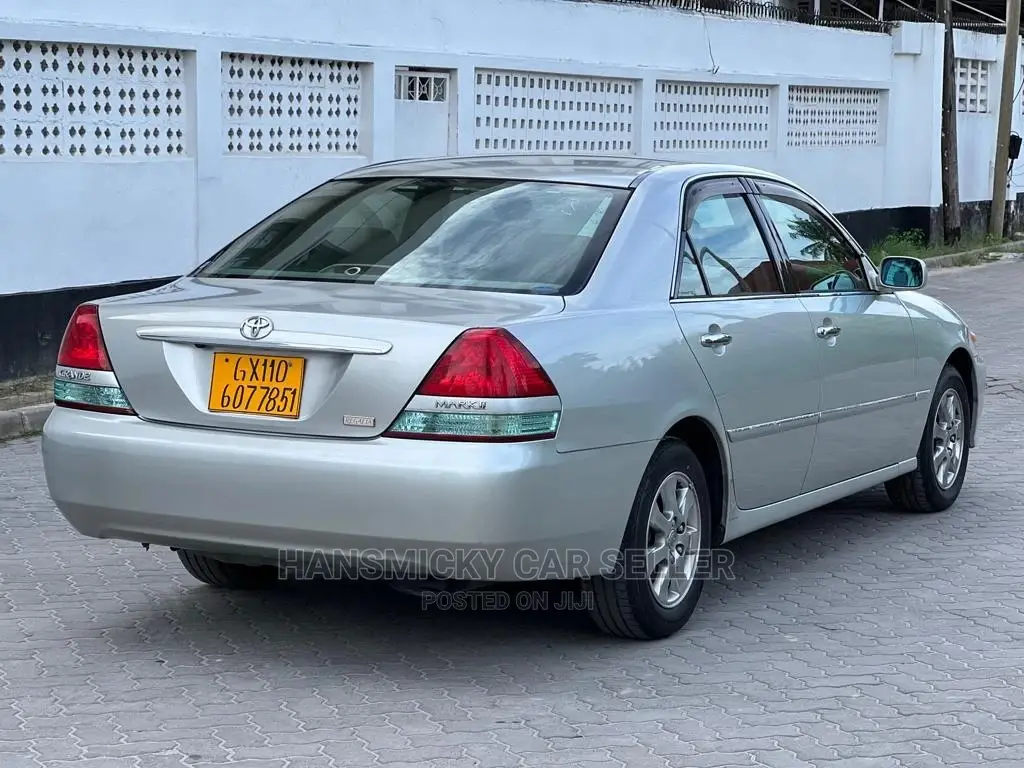 Toyota Mark II 2002 Silver