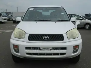 Photo - Toyota RAV4 2002 White