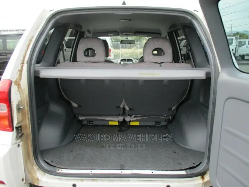 Toyota RAV4 2002 White