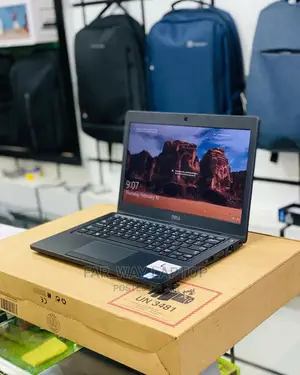 Laptop Dell Latitude 5280 4GB Intel SSD 256GB