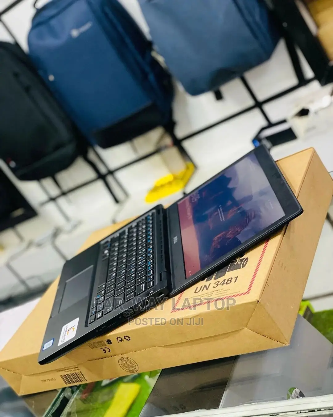 Laptop Dell Latitude 5280 4GB Intel SSD 256GB