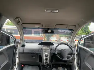 Toyota Vitz 1.3 AWD 3dr 2005 Silver