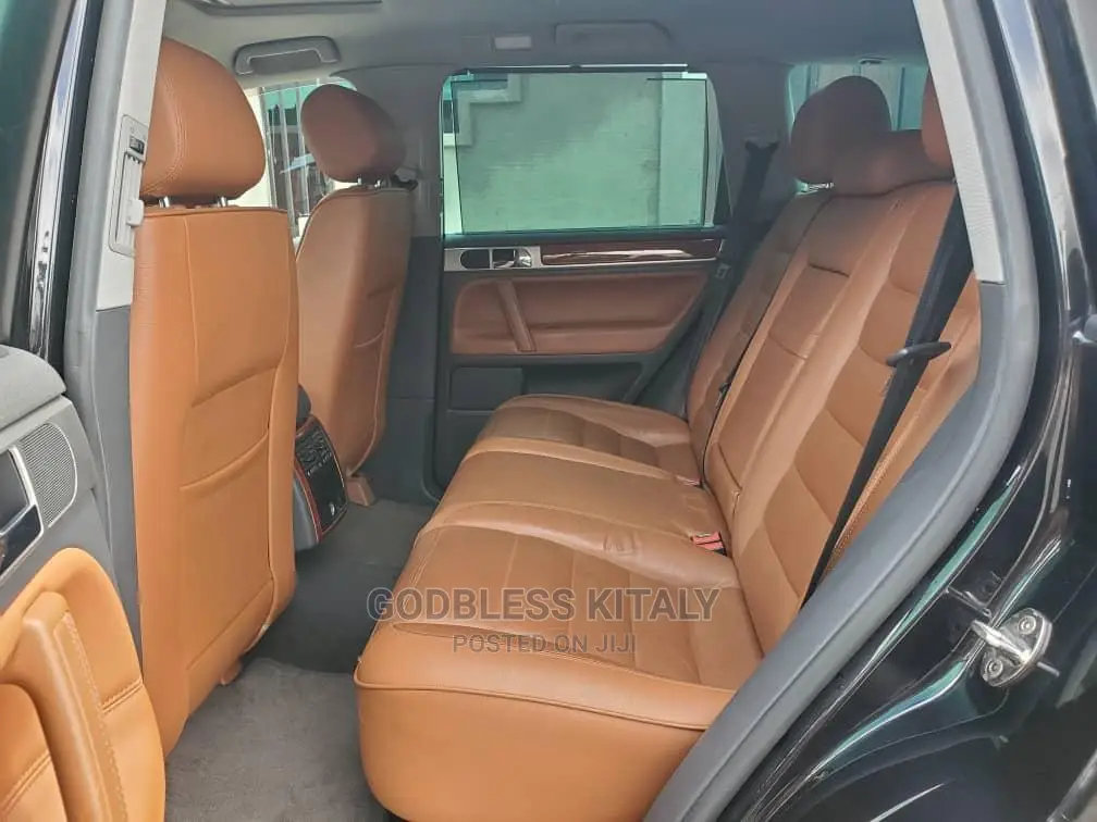 Volkswagen Touareg 2009 Black