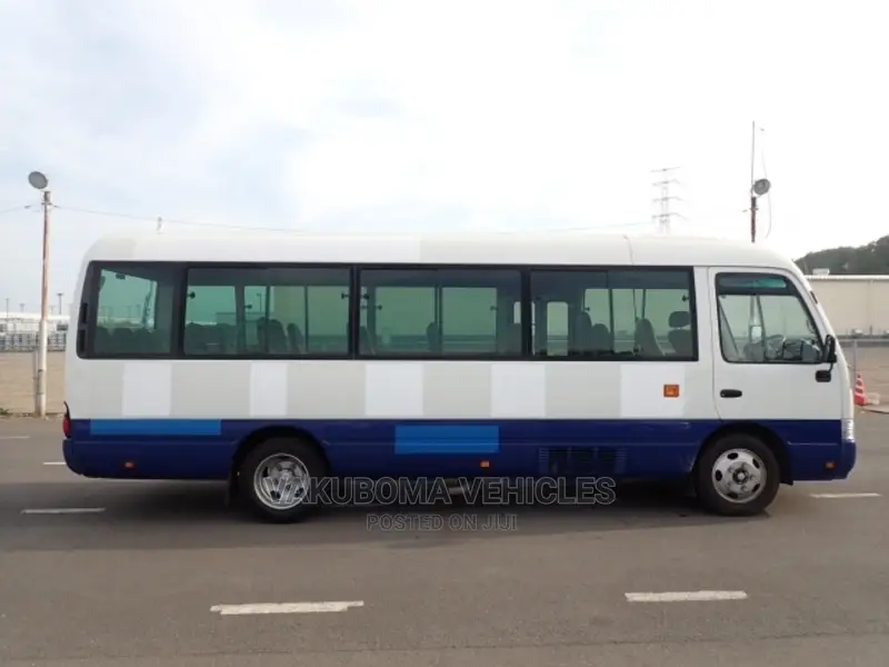 Hino Liesse II Bus,
