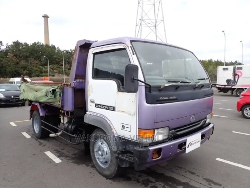 Nissan Conda Dump Truck