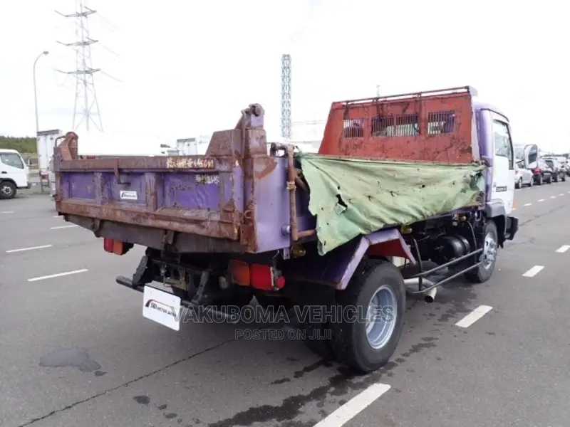 Nissan Conda Dump Truck