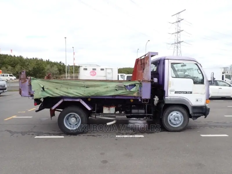 Nissan Conda Dump Truck