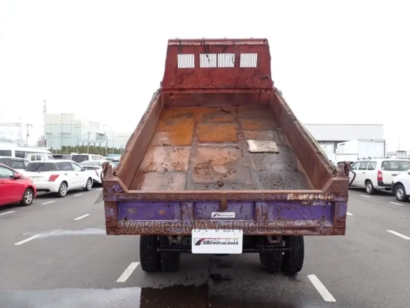 Nissan Conda Dump Truck