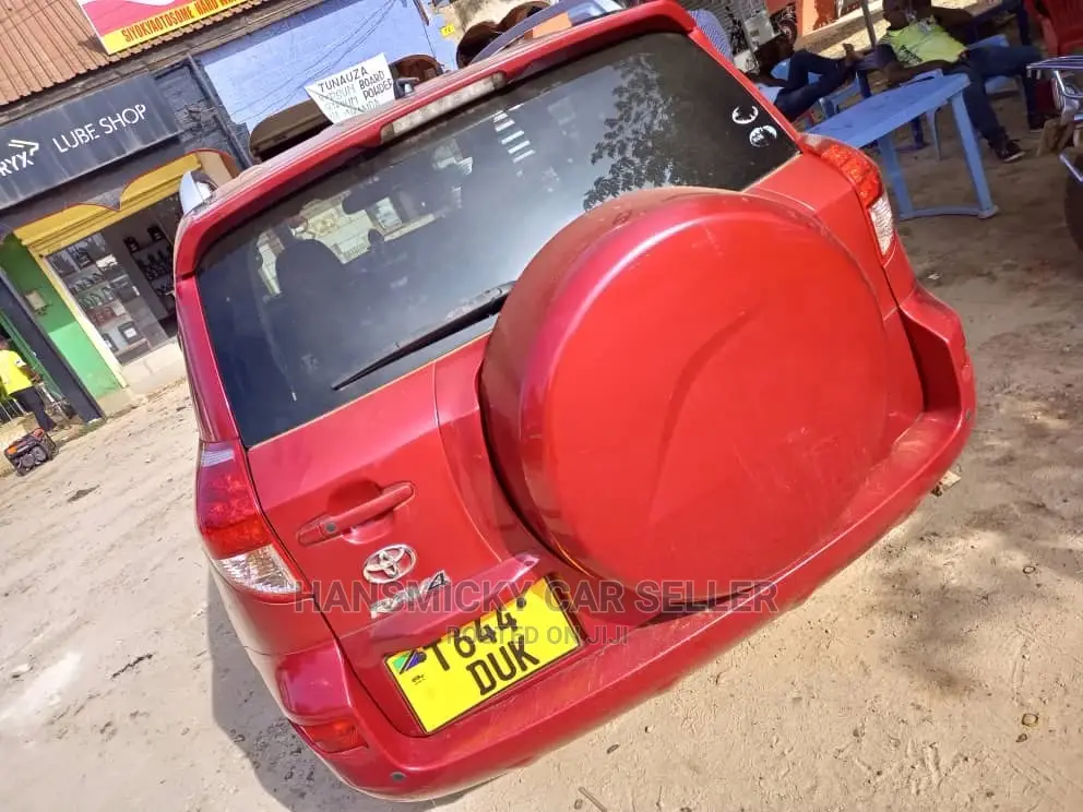 Toyota RAV4 2007 Red